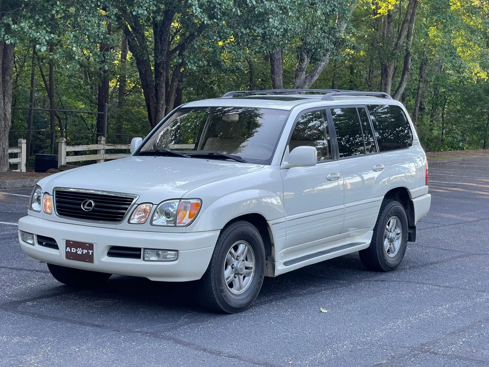 2002 Lexus LX 2nd Gen - Image 7 of 31