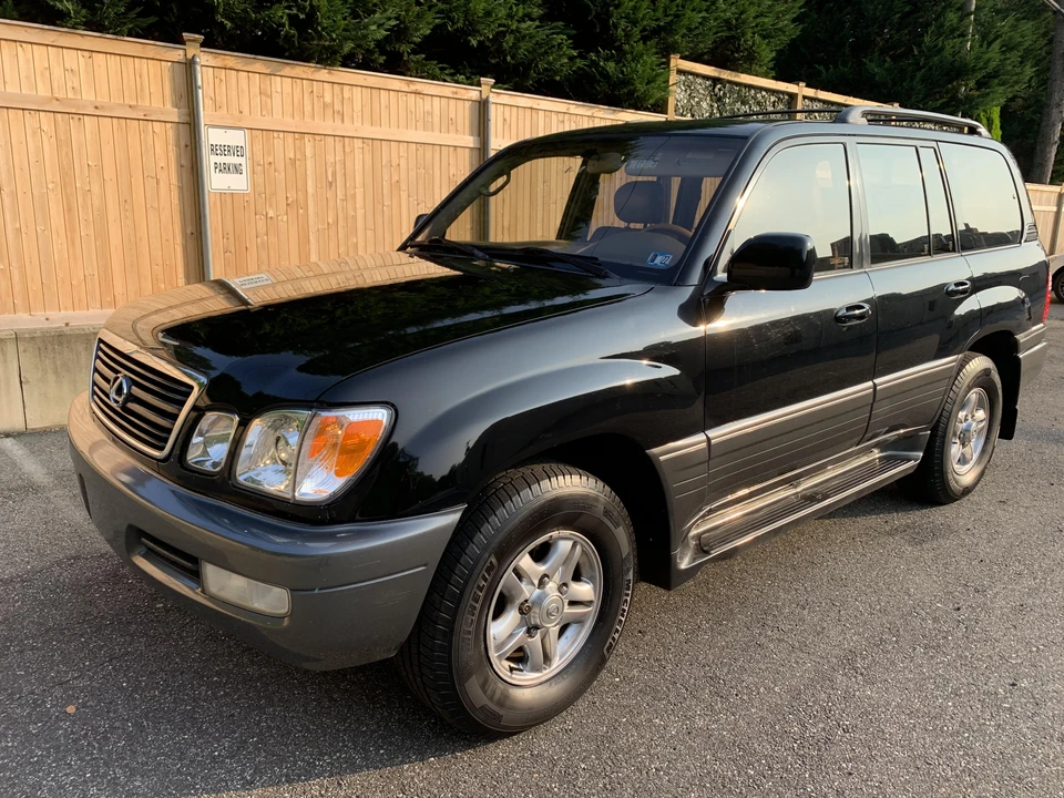 2002 Lexus LX 2nd Gen - Image 7 of 31