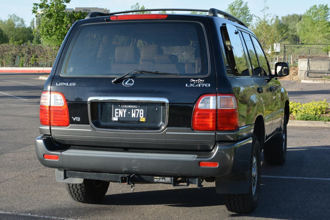 2002 Lexus LX 2nd Gen - Image 5 of 31