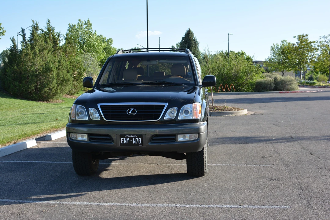2002 Lexus LX 2nd Gen - Image 7 of 31
