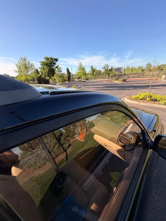 2002 Lexus LX 2nd Gen - Image 22 of 31