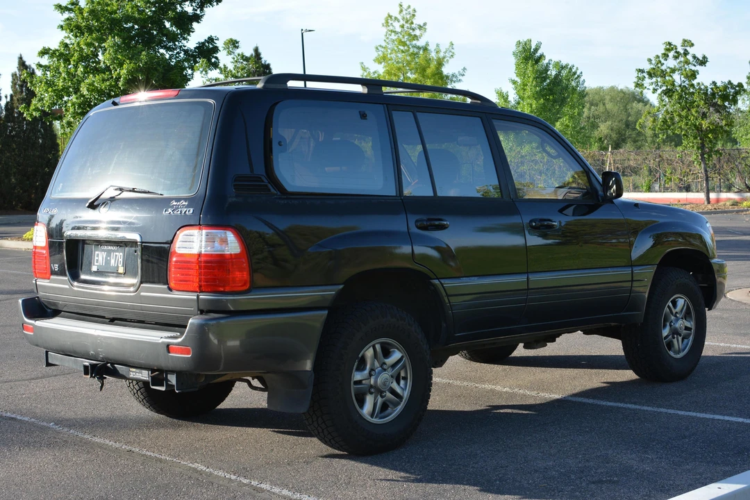 2002 Lexus LX 2nd Gen - Image 3 of 31