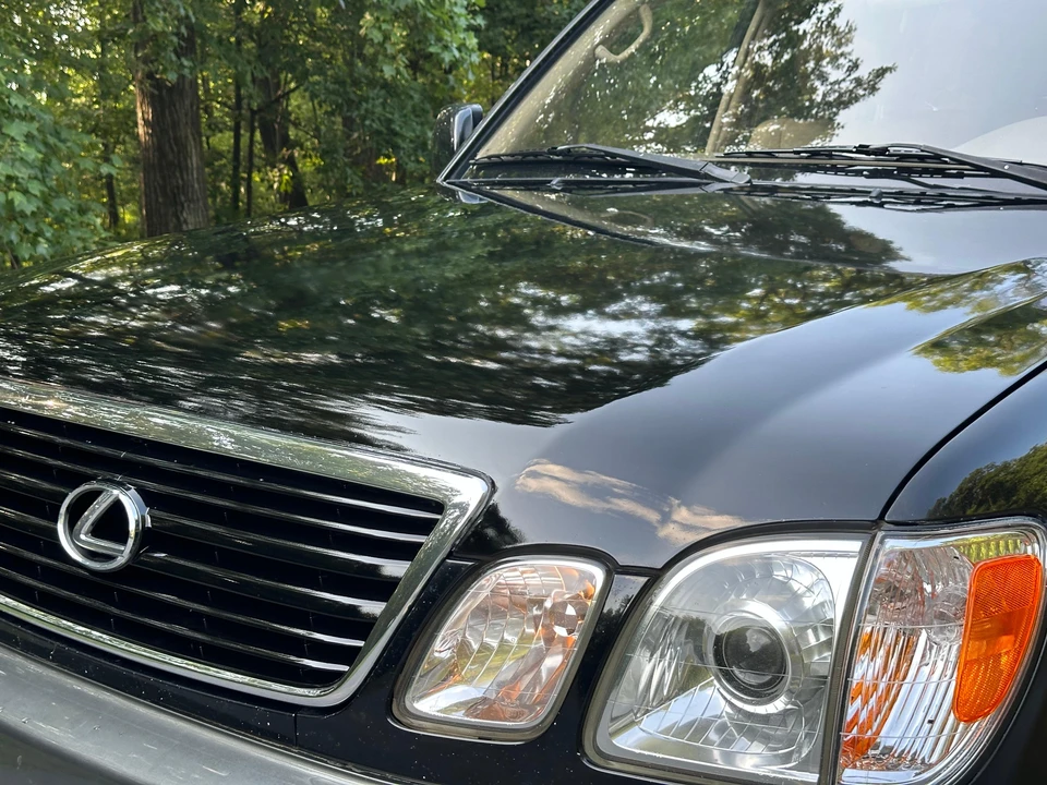2002 Lexus LX 2nd Gen - Image 22 of 31