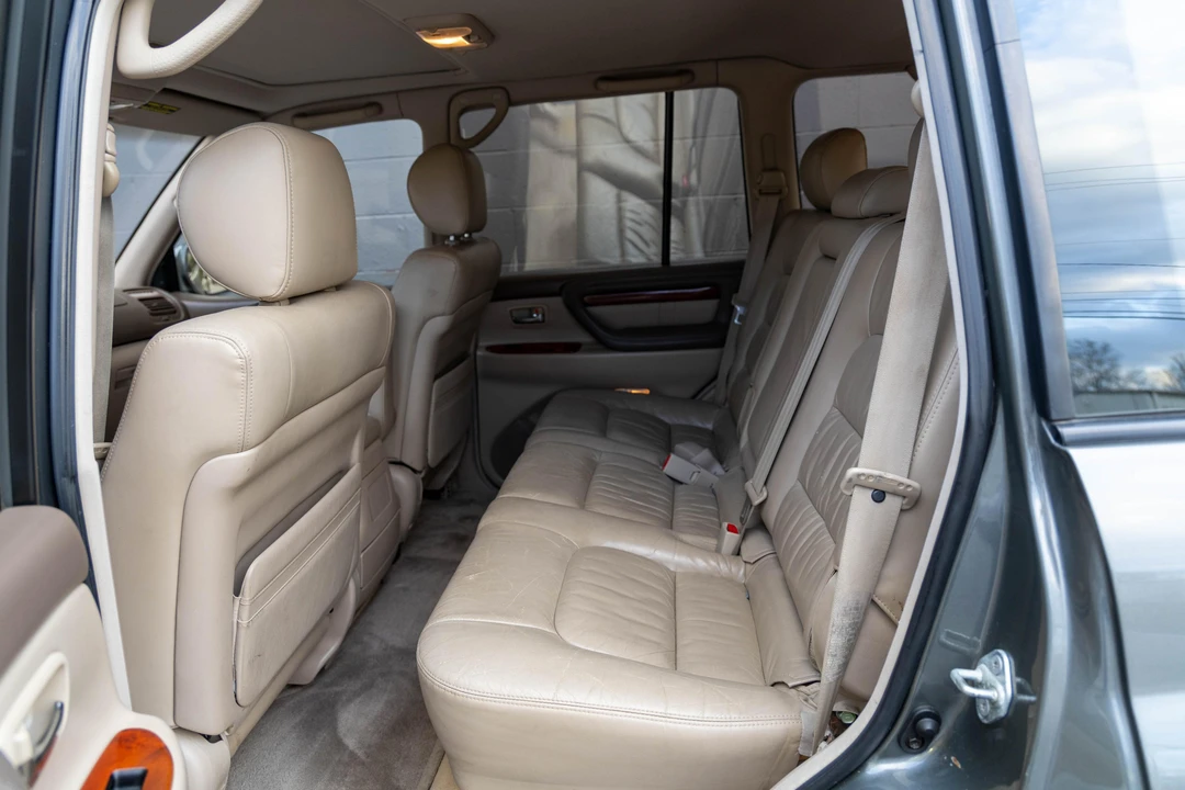 2002 Lexus LX 2nd Gen - Image 31 of 31