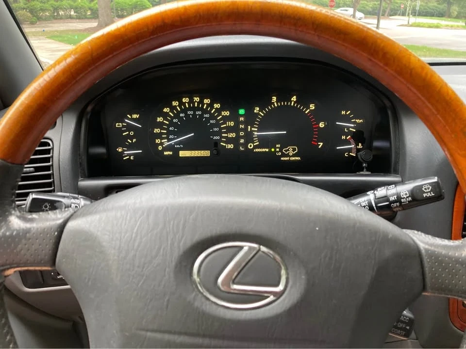2002 Lexus LX 2nd Gen - Image 14 of 20
