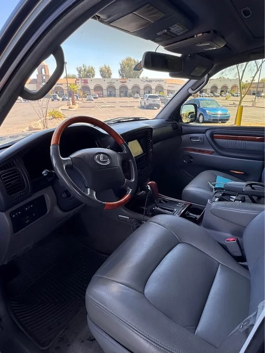 2002 Lexus LX 2nd Gen - Image 3 of 9