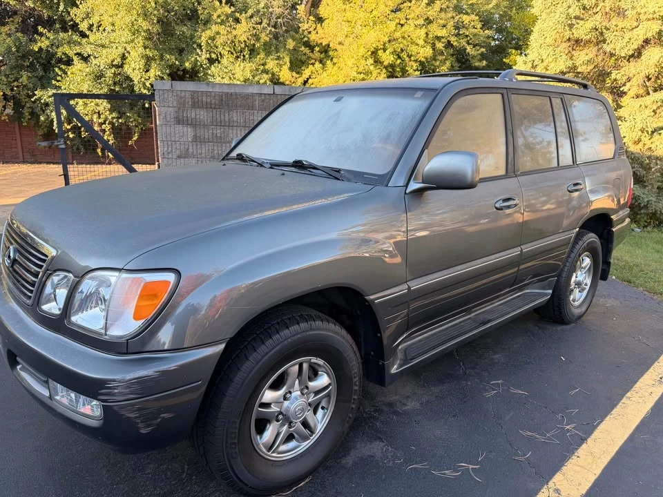2002 Lexus LX 2nd Gen - Image 2 of 14