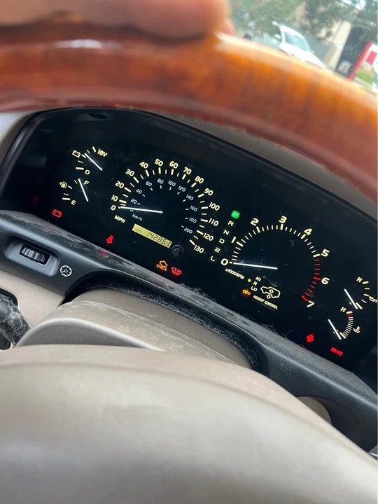 2002 Lexus LX 2nd Gen - Image 14 of 14