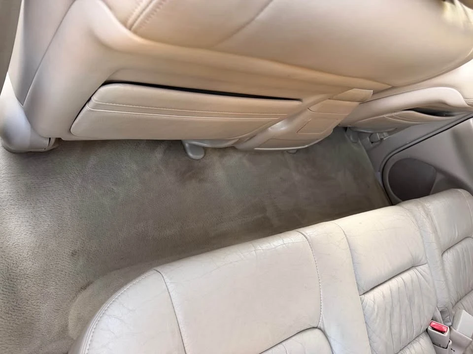 2002 Lexus LX 2nd Gen - Image 7 of 14