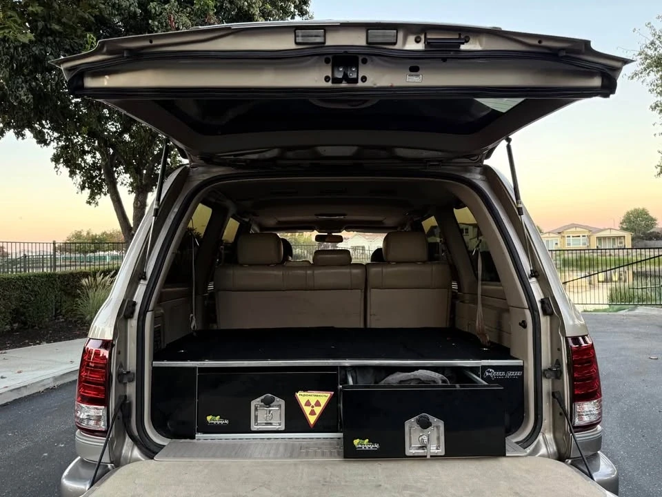 2002 Lexus LX 2nd Gen - Image 12 of 14