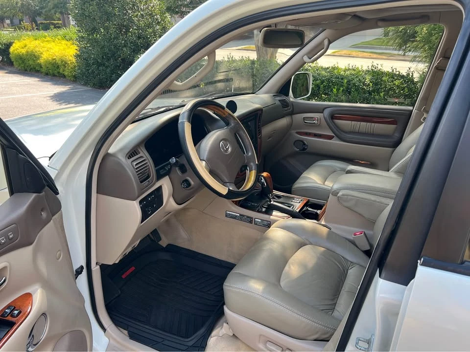 2002 Lexus LX 2nd Gen - Image 3 of 10