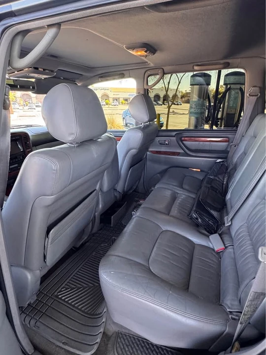 2002 Lexus LX 2nd Gen - Image 6 of 9