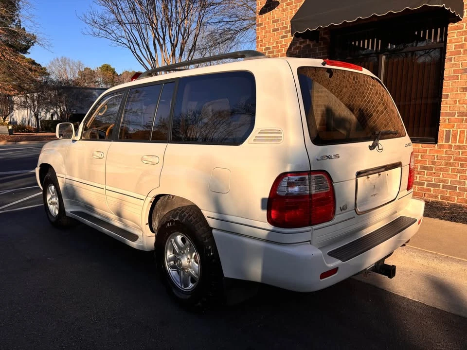 2002 Lexus LX 1st Gen - Image 6 of 16