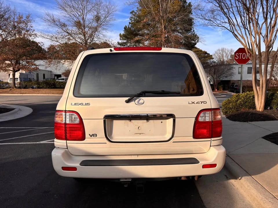 2002 Lexus LX 2nd Gen - Image 8 of 20