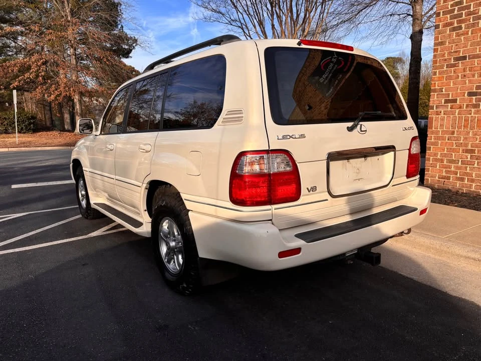 2002 Lexus LX 2nd Gen - Image 7 of 20