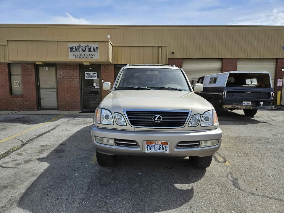 2002 Lexus LX 2nd Gen - Image 4 of 10
