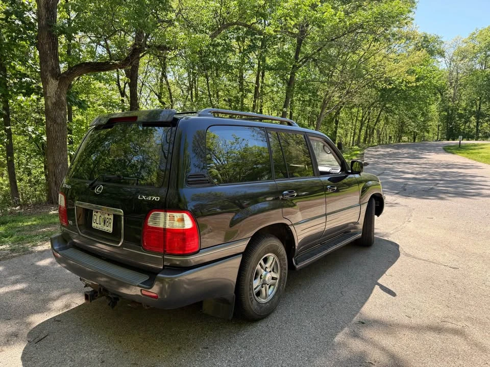 2002 Lexus LX 2nd Gen - Image 3 of 17