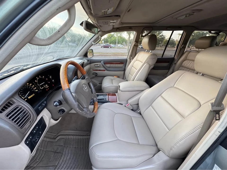 2002 Lexus LX 2nd Gen - Image 9 of 20