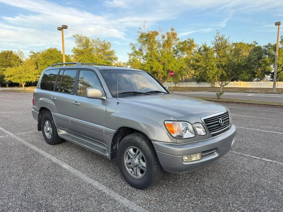 2002 Lexus LX 2nd Gen - Image 2 of 20