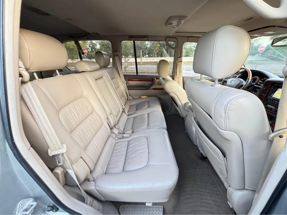 2002 Lexus LX 2nd Gen - Image 11 of 20