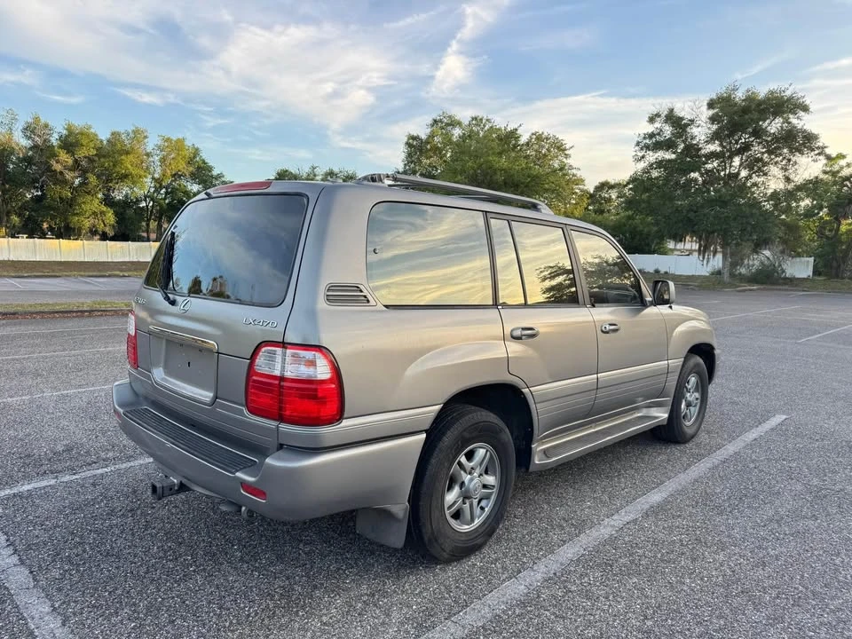 2002 Lexus LX 2nd Gen - Image 5 of 20