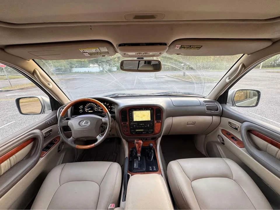 2002 Lexus LX 2nd Gen - Image 14 of 20