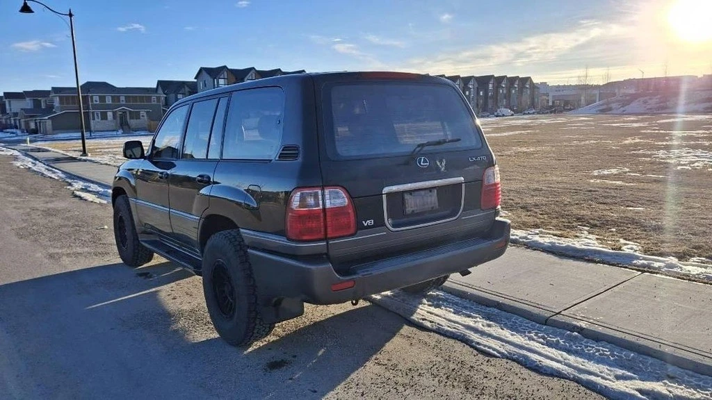 2002 Lexus LX 2nd Gen - Image 6 of 12