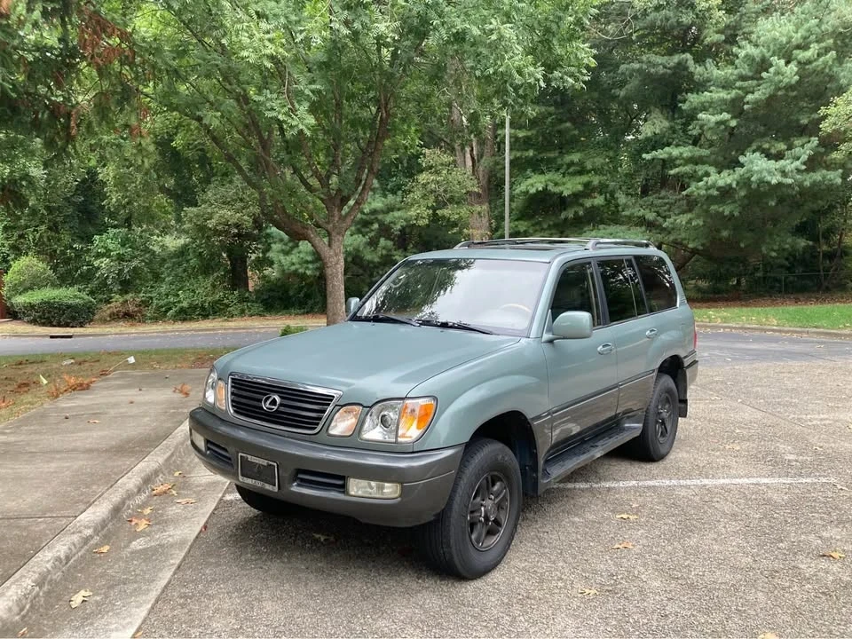 2002 Lexus LX 2nd Gen - Image 2 of 20
