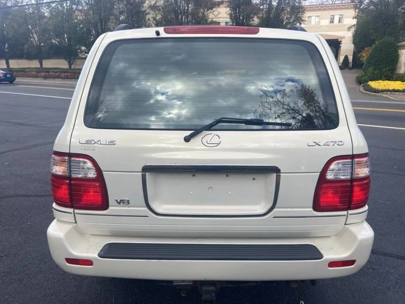 2002 Lexus LX 2nd Gen - Image 4 of 12
