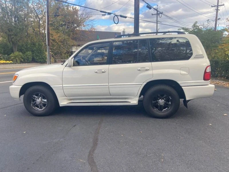 2002 Lexus LX 2nd Gen - Image 6 of 12