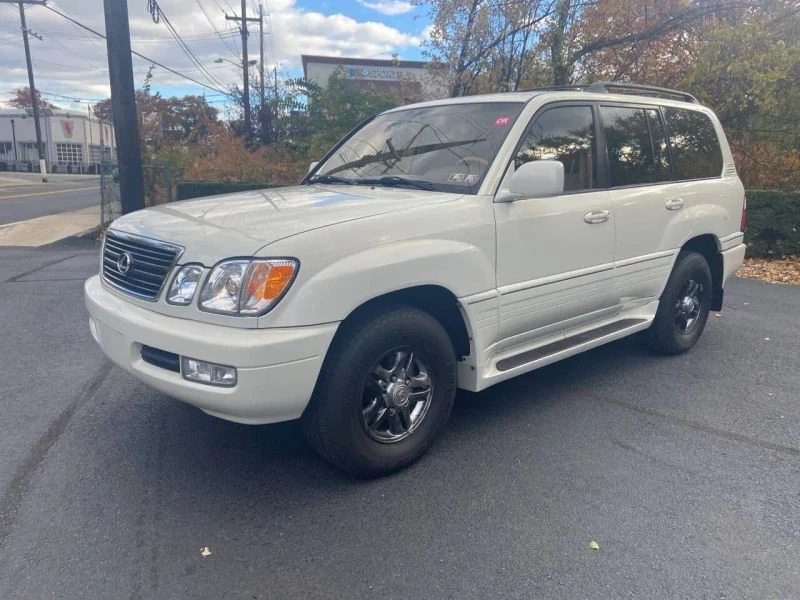 2002 Lexus LX 2nd Gen - Image 7 of 12