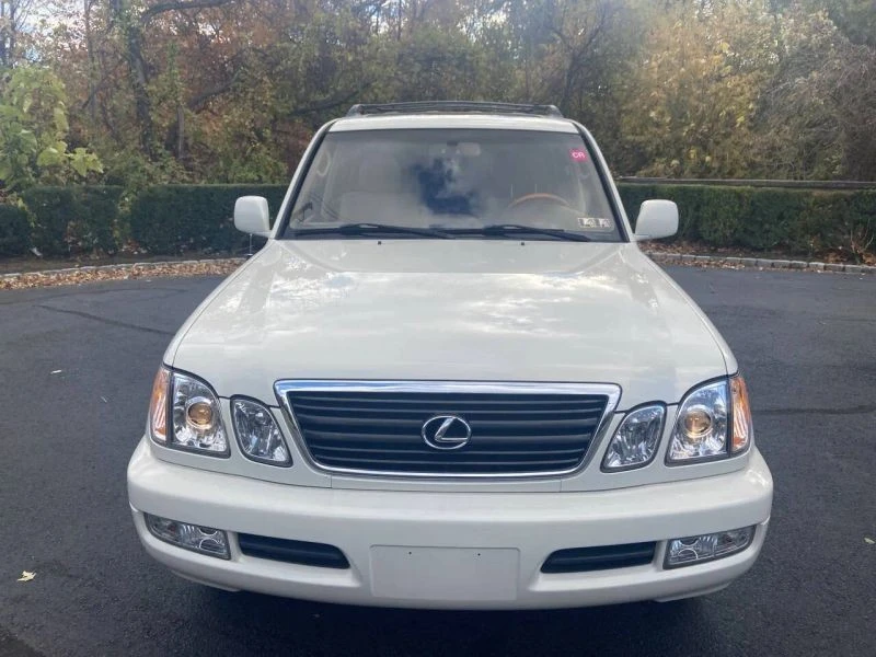 2002 Lexus LX 2nd Gen - Image 8 of 12