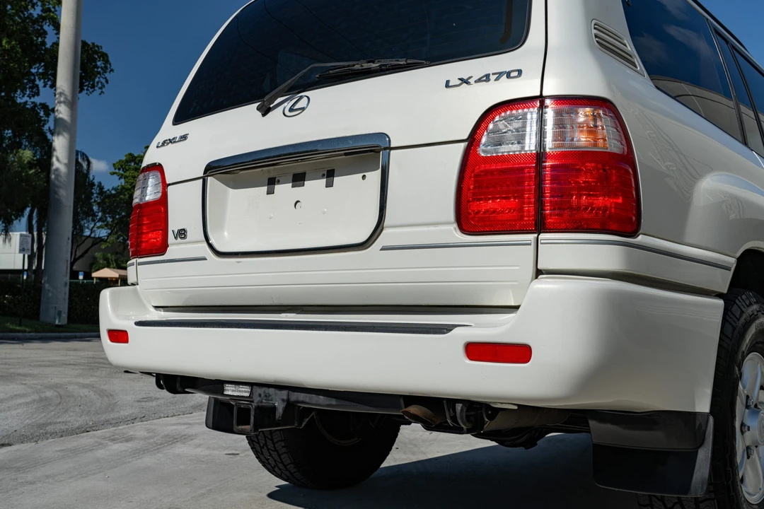 2002 Lexus LX 2nd Gen - Image 31 of 31