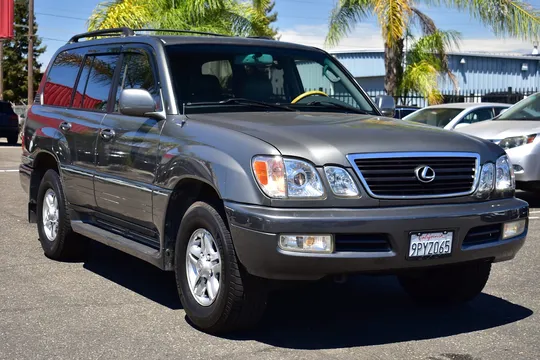 2002 Lexus LX470