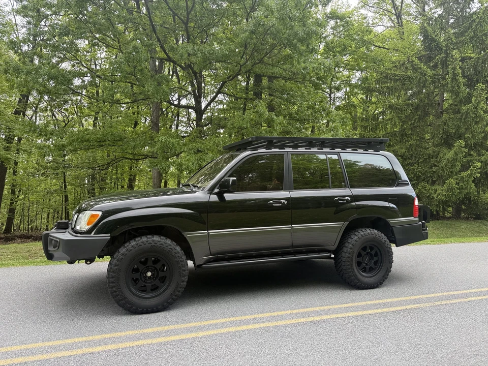 2002 Lexus LX 2nd Gen - Image 2 of 31