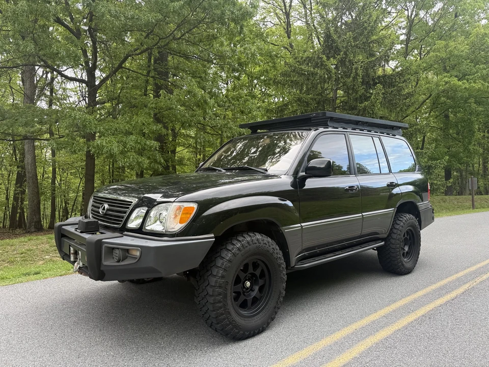 2002 Lexus LX 2nd Gen - Image 6 of 31