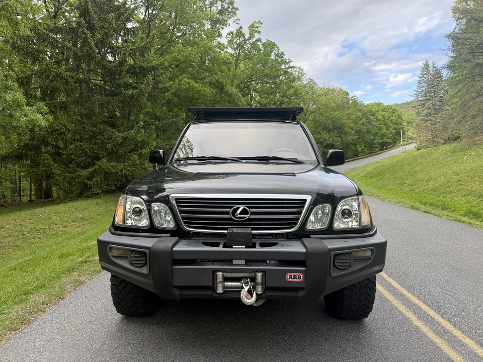2002 Lexus LX 2nd Gen - Image 8 of 31