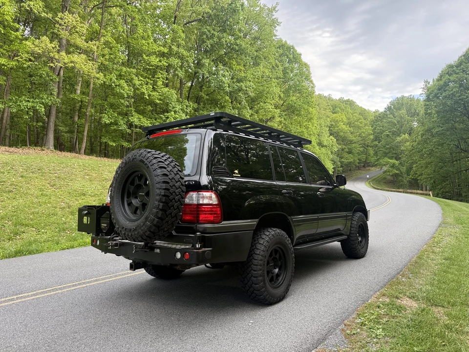 2002 Lexus LX 2nd Gen - Image 20 of 31