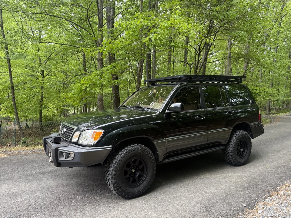 2002 Lexus LX 2nd Gen - Image 4 of 31