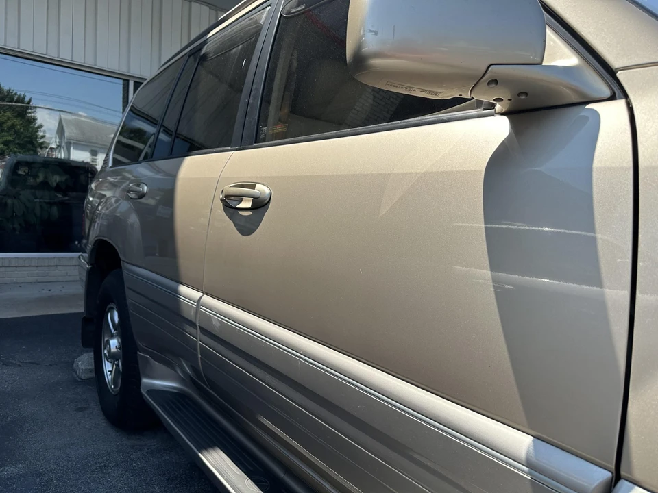 2002 Lexus LX 2nd Gen - Image 31 of 31