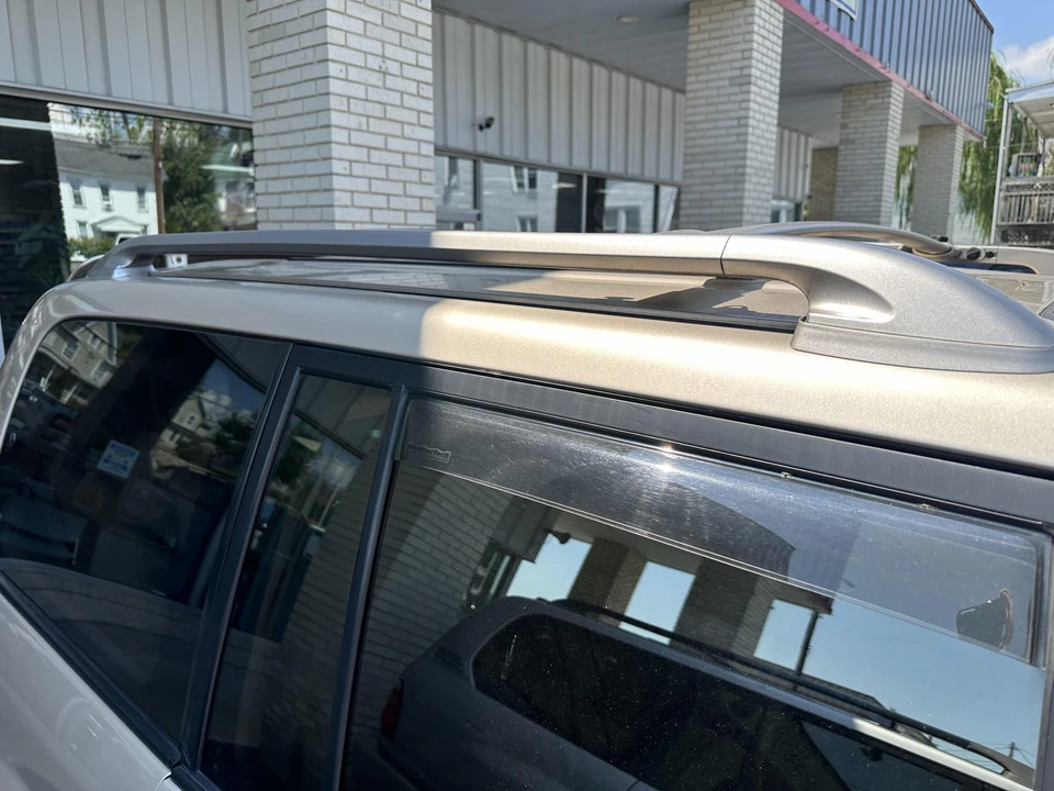 2002 Lexus LX 2nd Gen - Image 29 of 31
