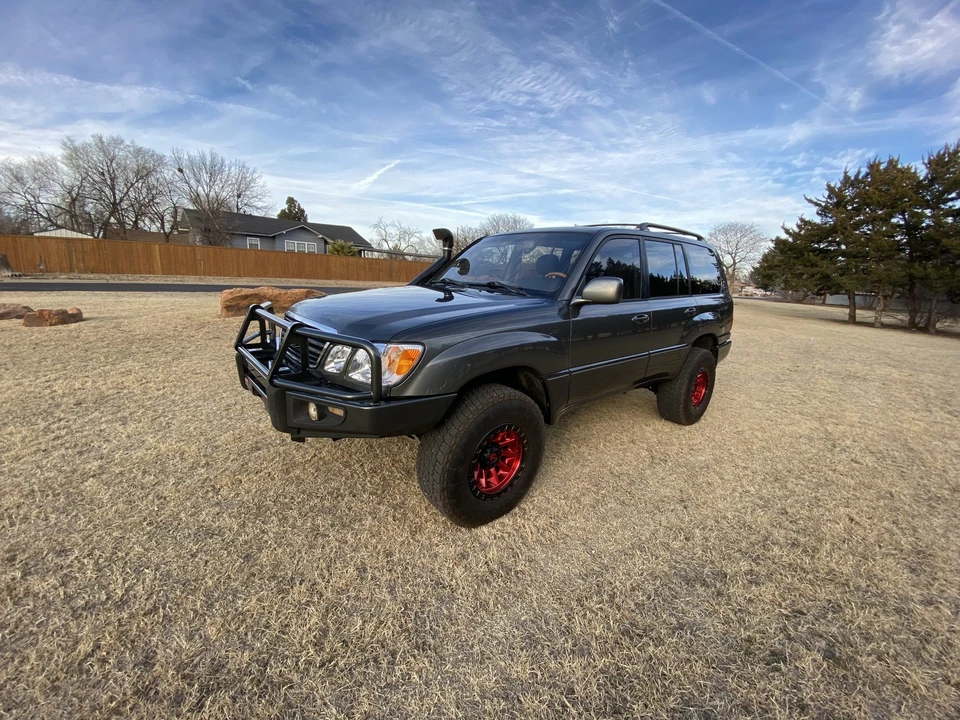 2002 Lexus LX 2nd Gen - Image 3 of 31