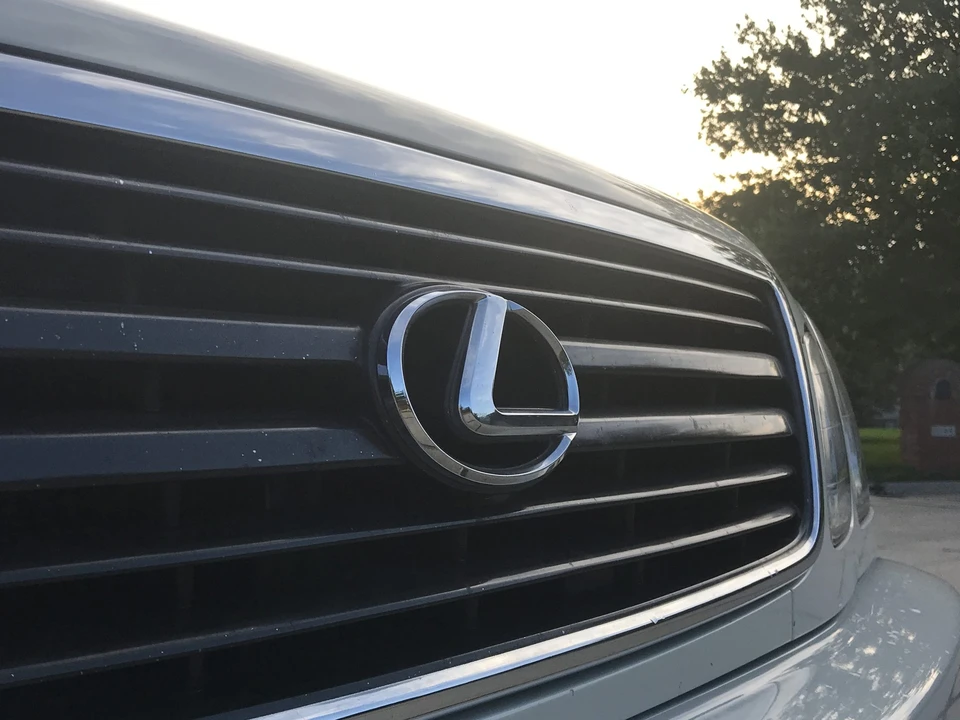 2002 Lexus LX 2nd Gen - Image 30 of 31