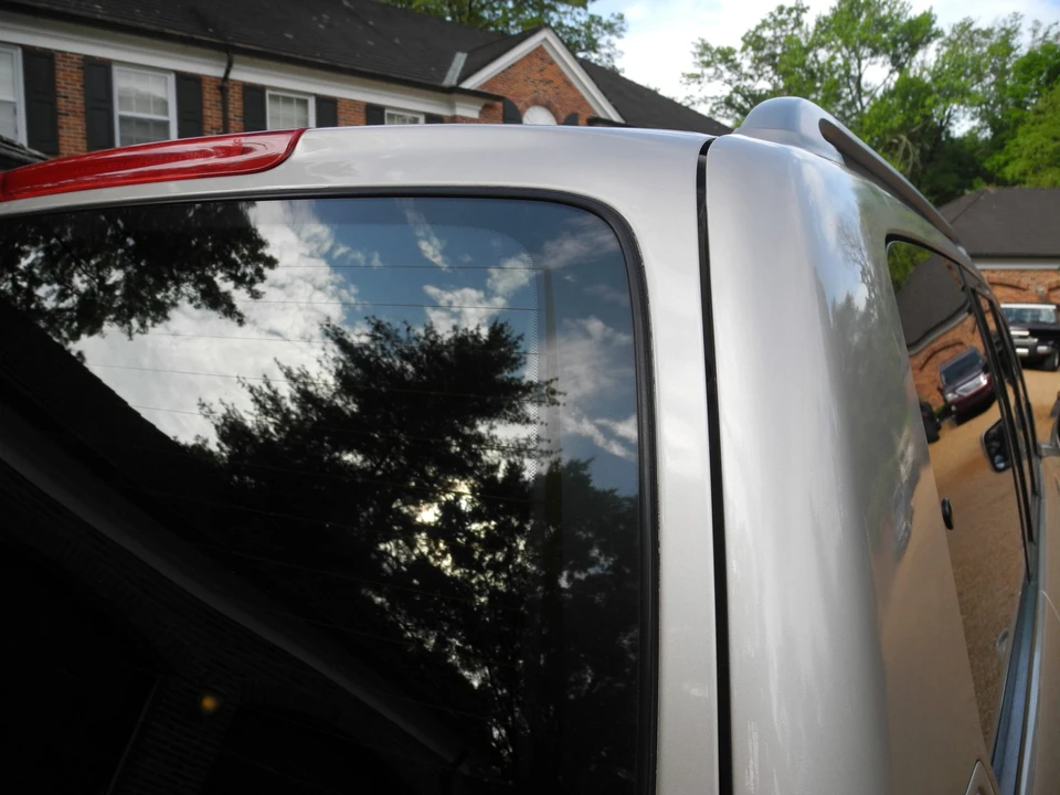 2002 Lexus LX 2nd Gen - Image 29 of 31