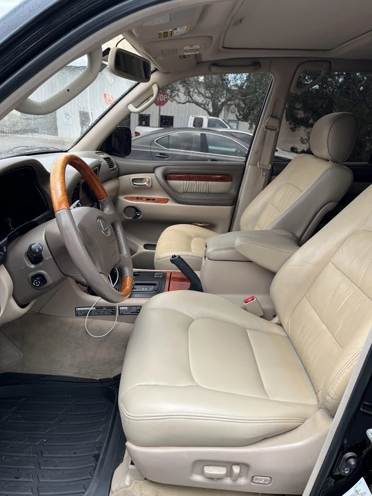 2002 Lexus LX 2nd Gen - Image 30 of 31