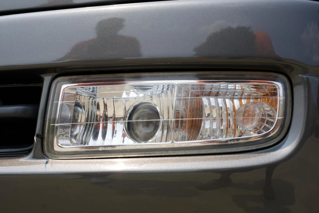 2002 Lexus LX 2nd Gen - Image 27 of 31
