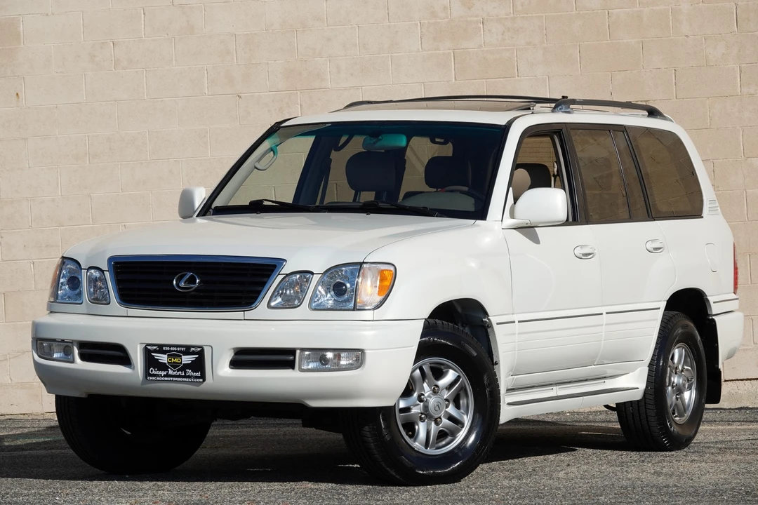 2002 Lexus LX 2nd Gen - Image 4 of 31