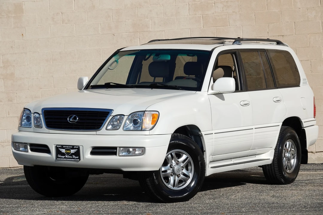 2002 Lexus LX 2nd Gen - Image 3 of 31