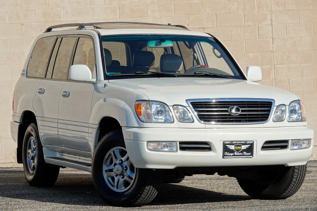 2002 Lexus LX 2nd Gen - Image 14 of 31
