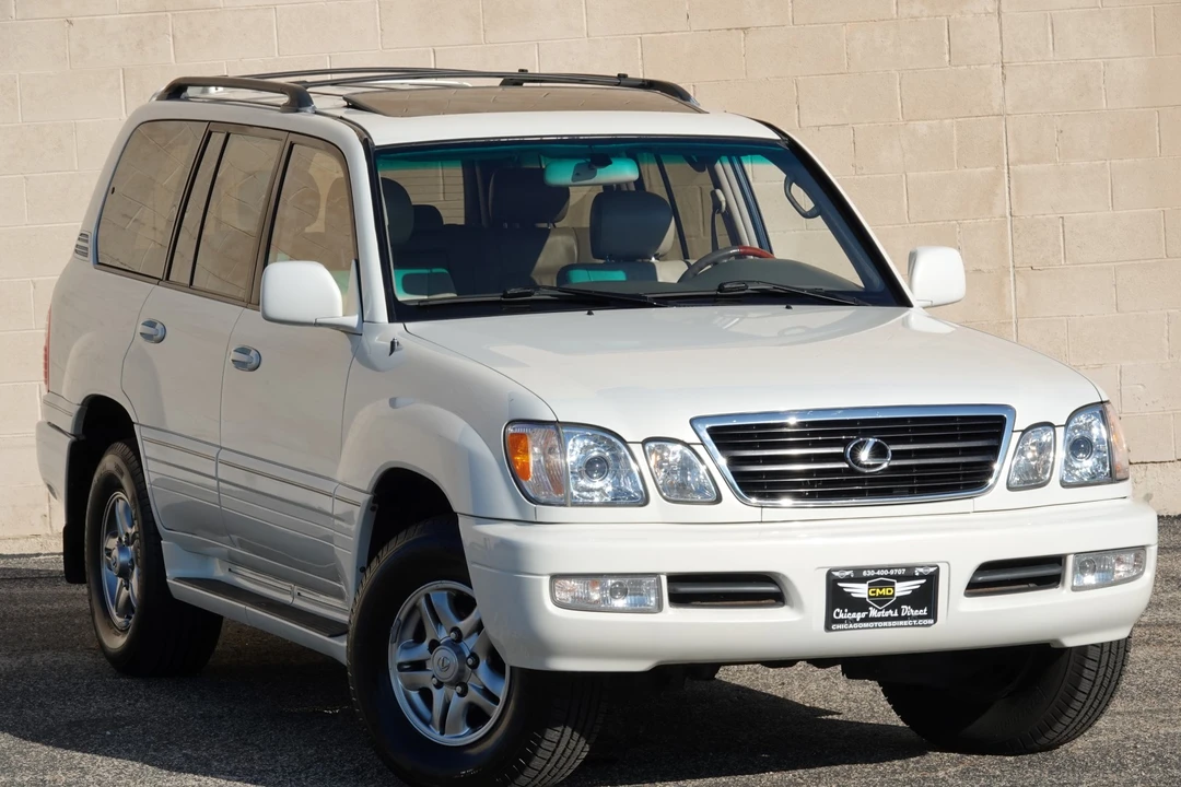 2002 Lexus LX 2nd Gen - Image 13 of 31